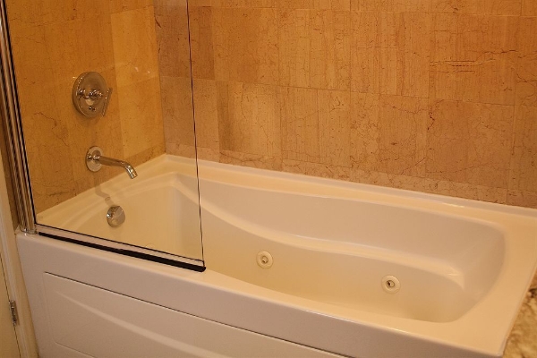 Princess Heights Luxury Boutique Condo Hotel (One Hoe)